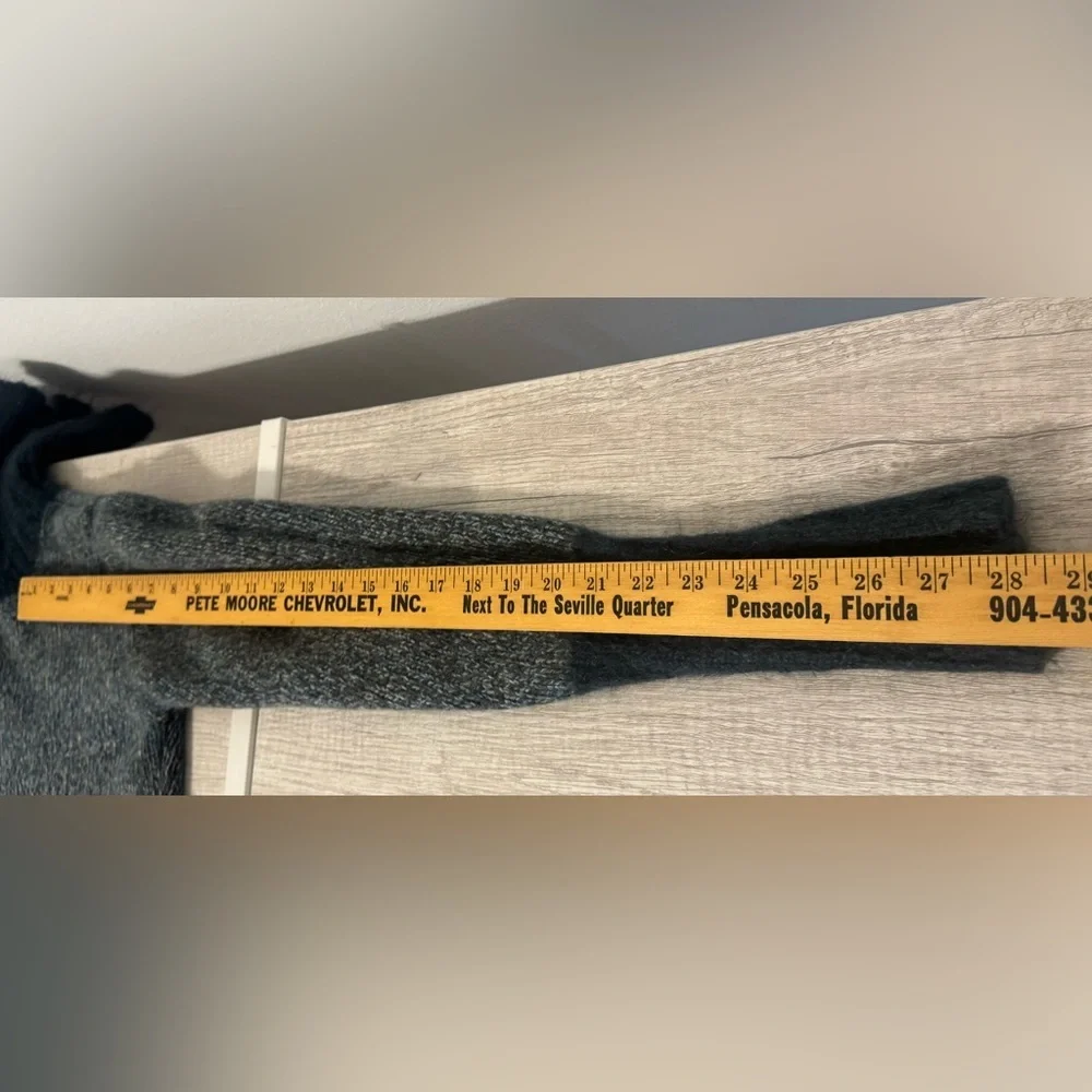 VTG Givenchy Boutique Sweater 80s Wool Blend Fuzzy Collar Made in Japan LG *read - Picture 5 of 9